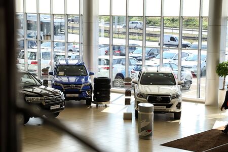 ディーラー下取りと買取専門店の違いとは？メリット・デメリット徹底解説