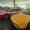 ディーラーとカー用品店、どちらでバッテリー交換すべきかを徹底比較