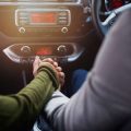 快適な長距離ドライブのための車内環境作りと便利グッズ紹介