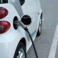 EV普及による電力需要の変化と再生可能エネルギー活用の課題