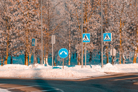 道路の凍結・積雪に備えるワイパーブレードの冬季メンテナンス方法