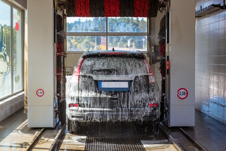 日本で人気のカー用品店厳選！洗車・ワックスおすすめ商品