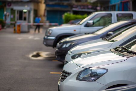 自動車メーカー別：日本市場での充電対応力と独自サービス分析